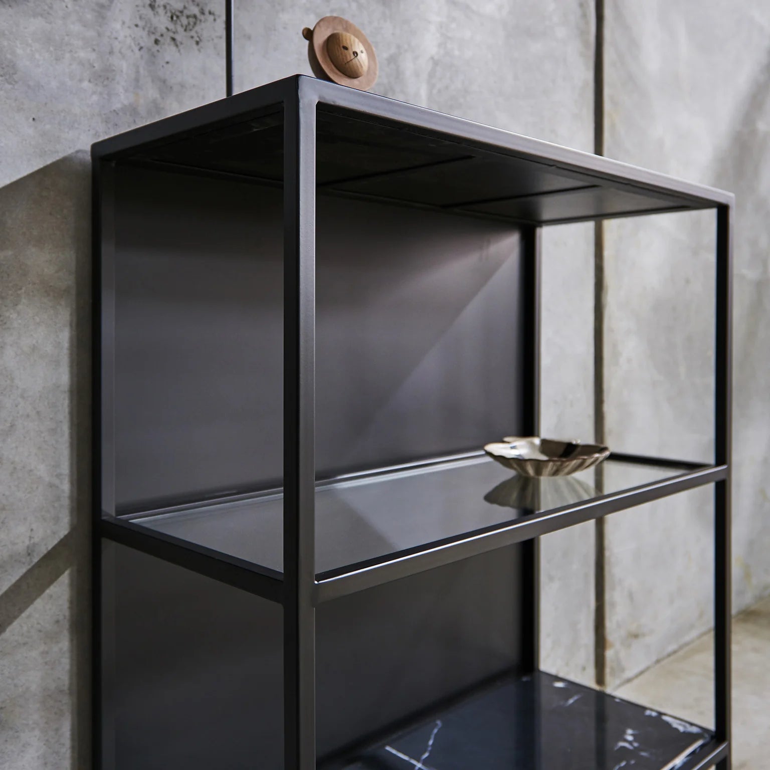 Mason II Regal – schwarzes Metall